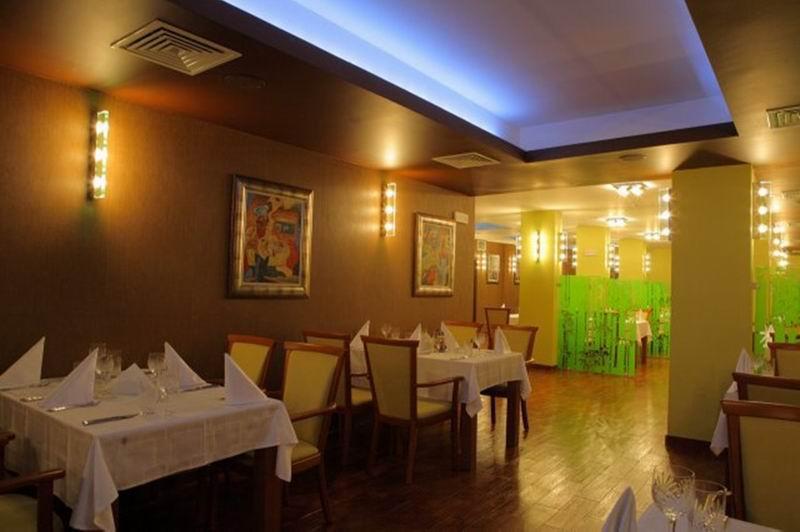 Hotel City Pleven ภายนอก รูปภาพ